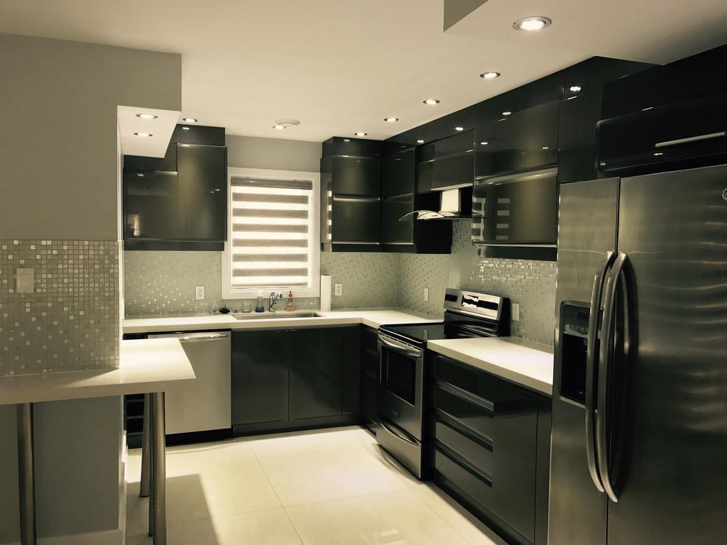 Luxury Two Story Villa Unit D Laval Exteriér fotografie